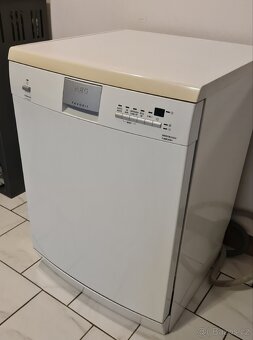 Myčka nádobí AEG - 4