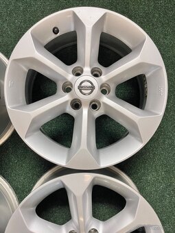6x114,3 R17 Originál Alu Nissan Navara - ET 30 - 4