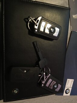 BMW - 4