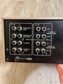 Zesilovač MARANTZ - 4