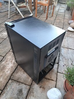 Vinoteka Philco 18 lahví osobní odběr Boršov - 4