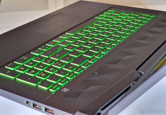 Herní notebook HP PAVILION 17 | GTX 1050 | 16GB | SSD - 4