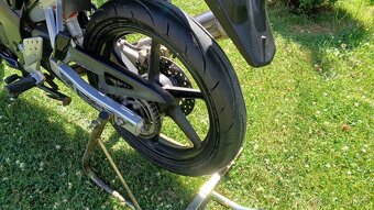 Honda CBR 125r - 4
