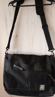 Batohy na záda i do ruky, na notebook, CD disky aj. - 4