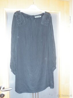 černé dražší značkové hedvíbné šaty - vel. 38 - 4