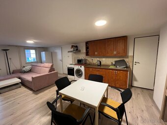 Byt 2kk, 65m2, cihla, v samostatném objektu - 4