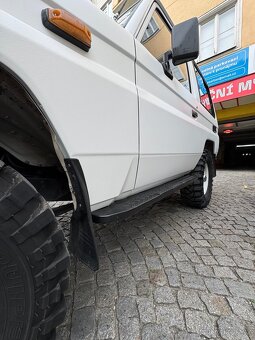 Toyota Land Cruiser LJ70 - 4