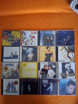 Ta nejlepší  hudba  90let na CD - 4