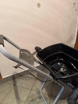 Posypový vozík - rozmetač HECHT - 4