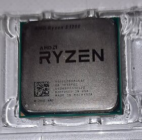 AMD Ryzen 3 1200 s originálním chladičem - 4