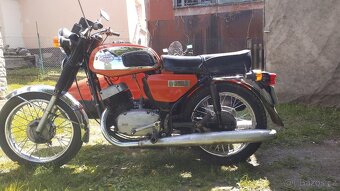 Jawa 350/634-8 se sidekarou - 4