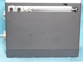 Přenosný televizor UNIVERSUM FK100R z roku 1968 - 4