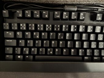 Gigabyte Force K83 - 4