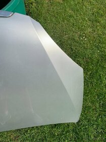 5J skoda fabia 2 II roomster 06-10 Kapota stribrna - 4