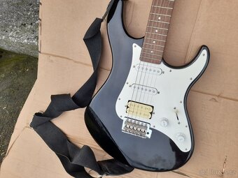 Elektrická kytara Yamaha EG 112 - 4