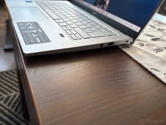 Notebook Acer Swift 3 14” kovový - top stav - 4