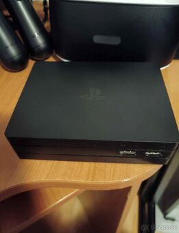 PS4 Slim a VR - 4