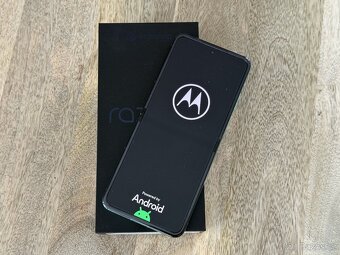 Motorola Razr 60, zelená, 8/256 GB, TOP stav - 4