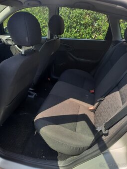 Ford focus r.v. 2002 - 4