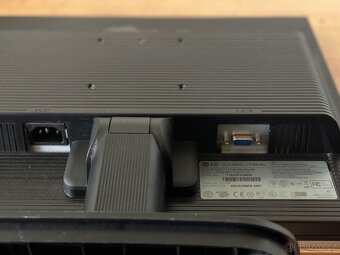 Monitor LG L1718S-SN - 4