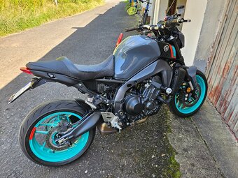 YAMAHA MT09 2023 - 4