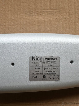 El. pohony dvoukřídlé brány do 7 m - 4