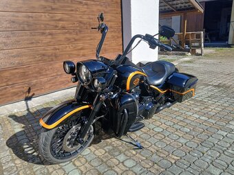 Harley-Davidson FLHRXS Road King Special 107 - 4