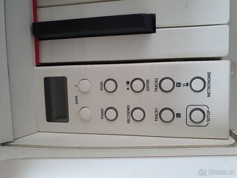 Digitální klavír Dynatone SLP-210 WH - 4