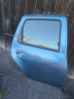 Dacia duster dveře pravé přední i zadní 2010-2018 - 4
