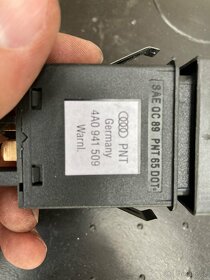 Spínač Audi 80 B4 - 4