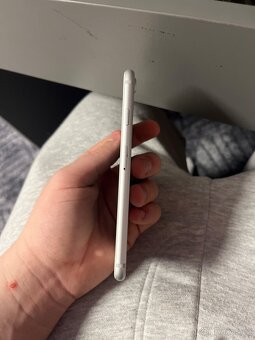 Apple Iphone 7 128GB - 4