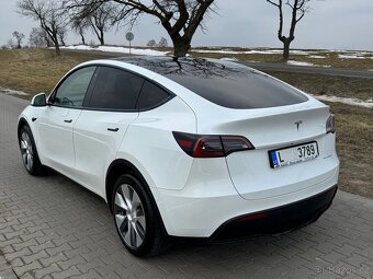 Tesla Y 2023 / Long Range AWD / 1.majitel / DPH / AMD RYZEN - 4