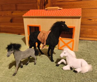 Dřevěná stáj Woody - kufřík - 4