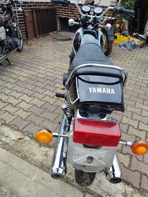 Yamaha XS 750 - 4