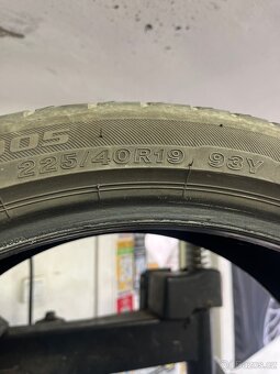 225/40 R19 93Y BRIDGESTONE - 4