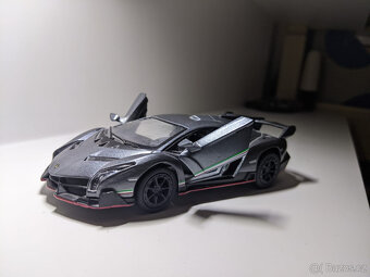 KINSMART Lamborghini Veneno - 4
