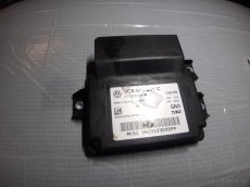 řídící jednotka elektronické parkovací brzdy VW - 4