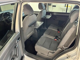 Volkswagen Touran II 1,6 TDI - 77kw. PĚKNÝ STAV - PO SERVISU - 4