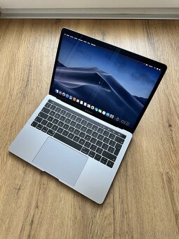 Macbook Pro 2019 Touchbar 13"- i7 | 16GB Ram | 1TB SSD - 4