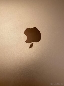Apple MacBook Air 13" (M1, 2020) - 4