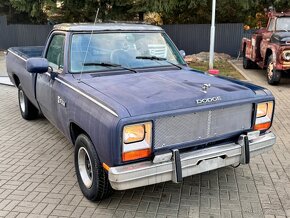 1984 Dodge Ram 150 V8 - 4