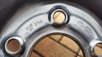 Zimní sada KIA / HYUNDAI R15 pneu 195/65/15 TPMS DOT 22 - 4