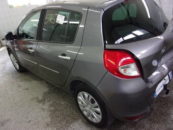 Renault Clio III 1,5 DCi - 4