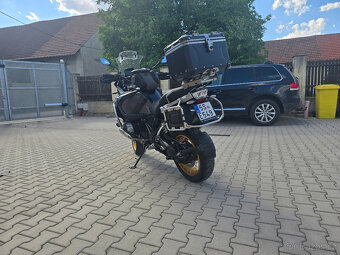 BMW R 1250 GSA triple black najeto 7406km rok 2024 - 4