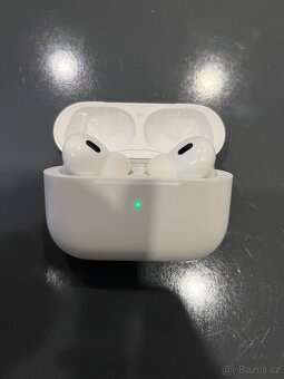 Apple AirPods Pro 2 - 4