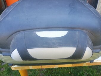 honda CB hornet Nosič kufru + kufr giwi maxia - 4