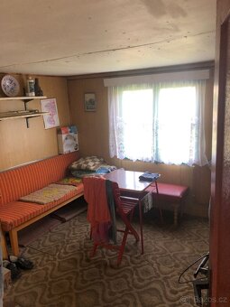 Zahrada s malou chatkou - 4