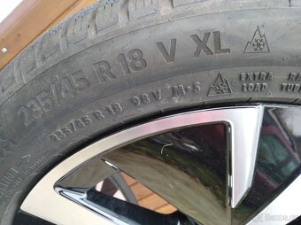 Zimní kompletní kola Passat B9 235/45 R18 s pneu Continental - 4