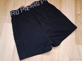 Černé kraťasy vel. S - 4