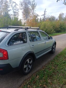 Škoda Octavia Scout - 4